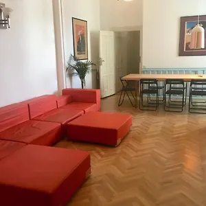 4th Floor 3*, Warschau Polen